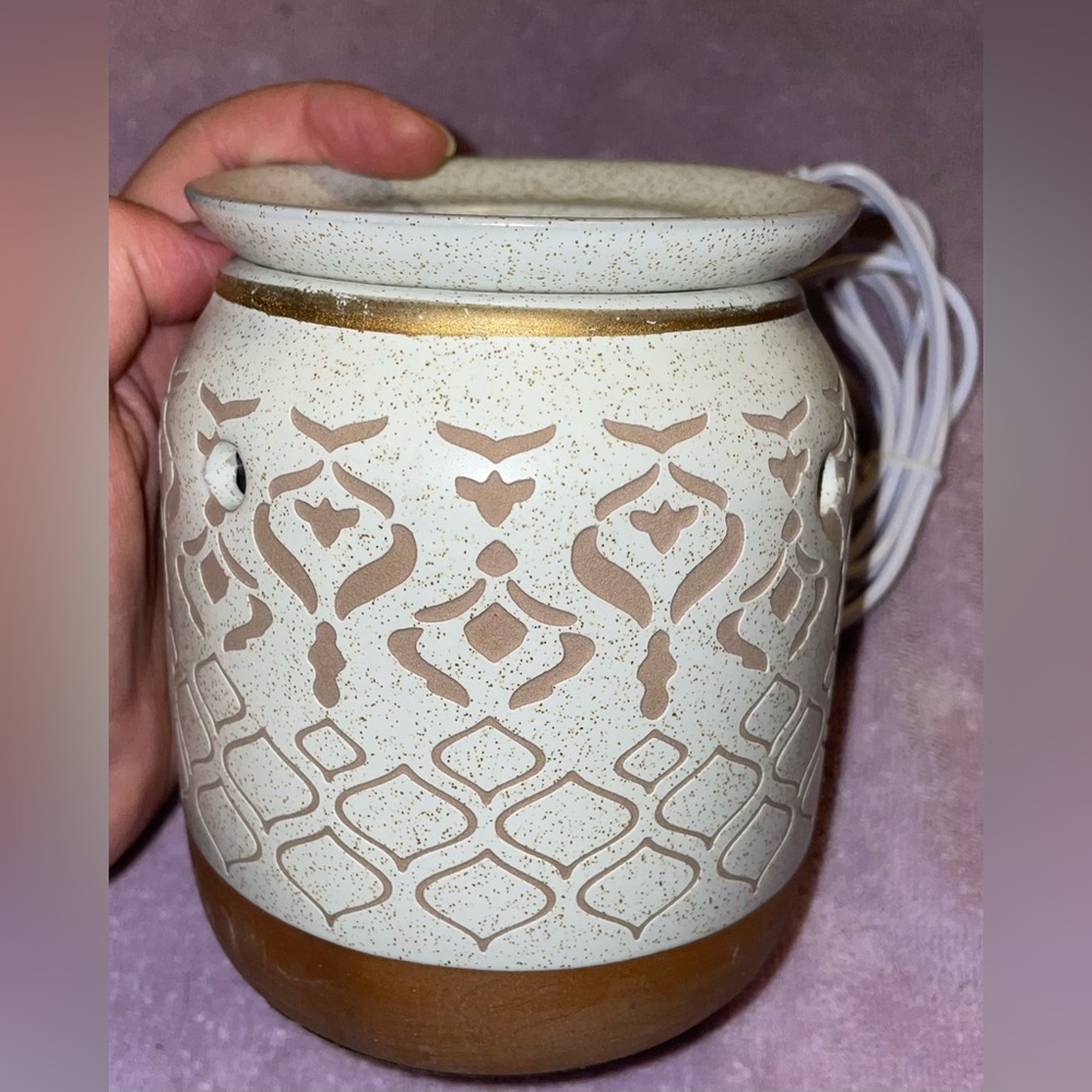 Wax warmer